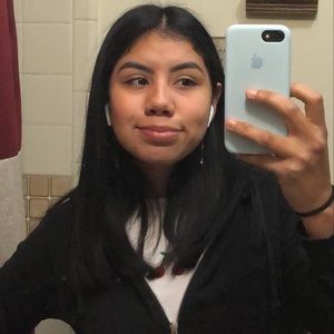 Meet your Posher, Nadia